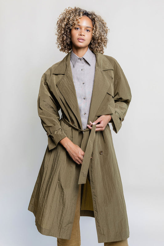 7115 by Szeki Long Rain Trench SS24