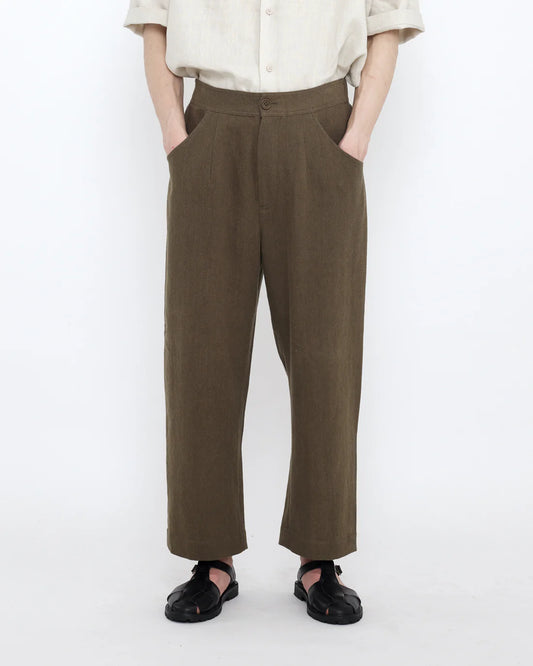 7115 by Szeki Signature Curve Legged Trouser